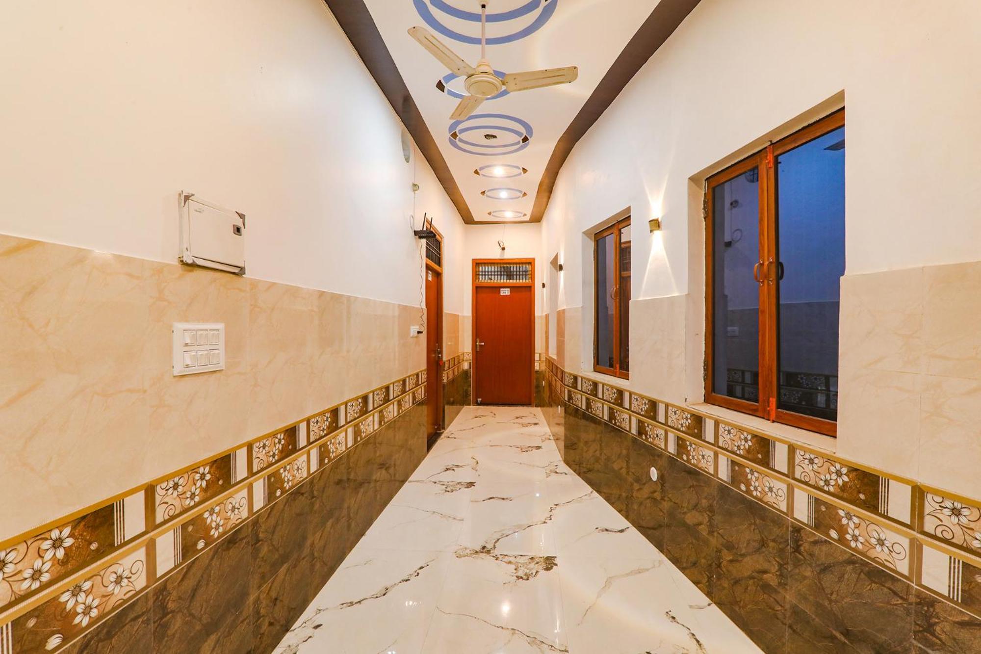 Hotel Fabexpress Shree Siya Raman - 500M From Shri Ram Janam Bhumi Ayodhya Exteriér fotografie
